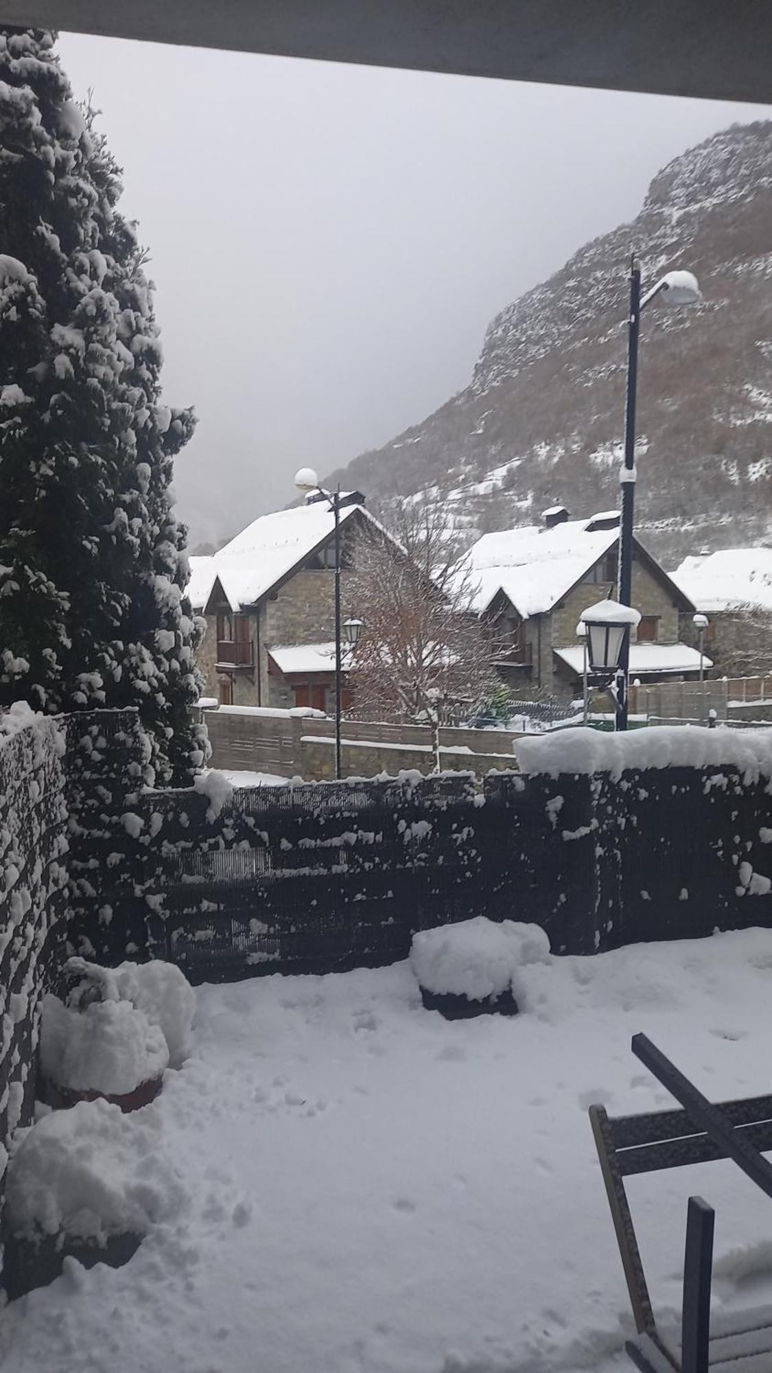 Apartament Pyros De Benas Benasque Zewnętrze zdjęcie